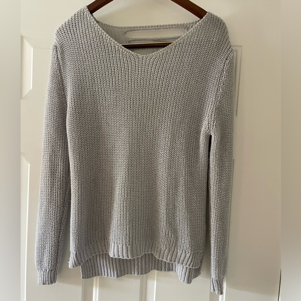 Lovely grey silver long sleeve sweater.